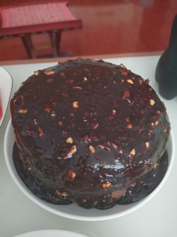 巧克力脆皮冰淇淋蛋糕的做法