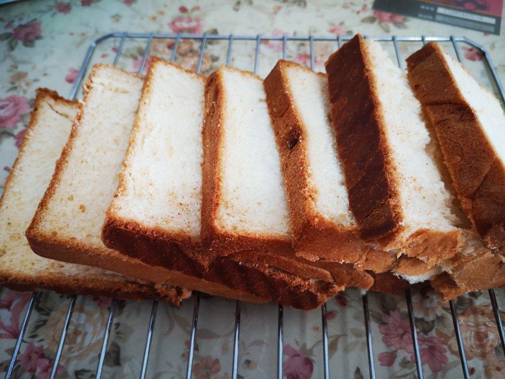 放冰箱就可以轻松出手套膜的吐司