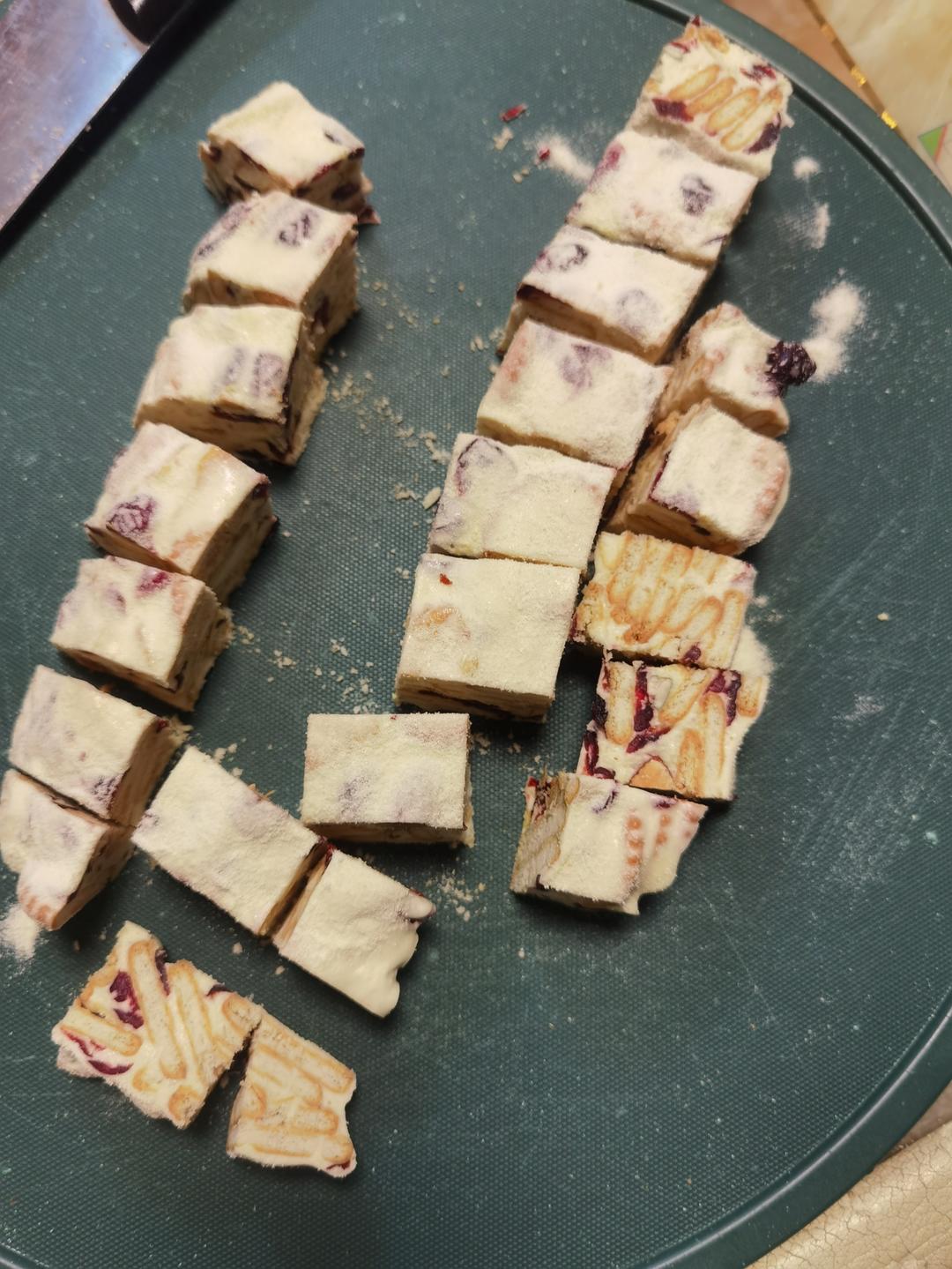 新年小点心🔥零失败草莓雪花酥