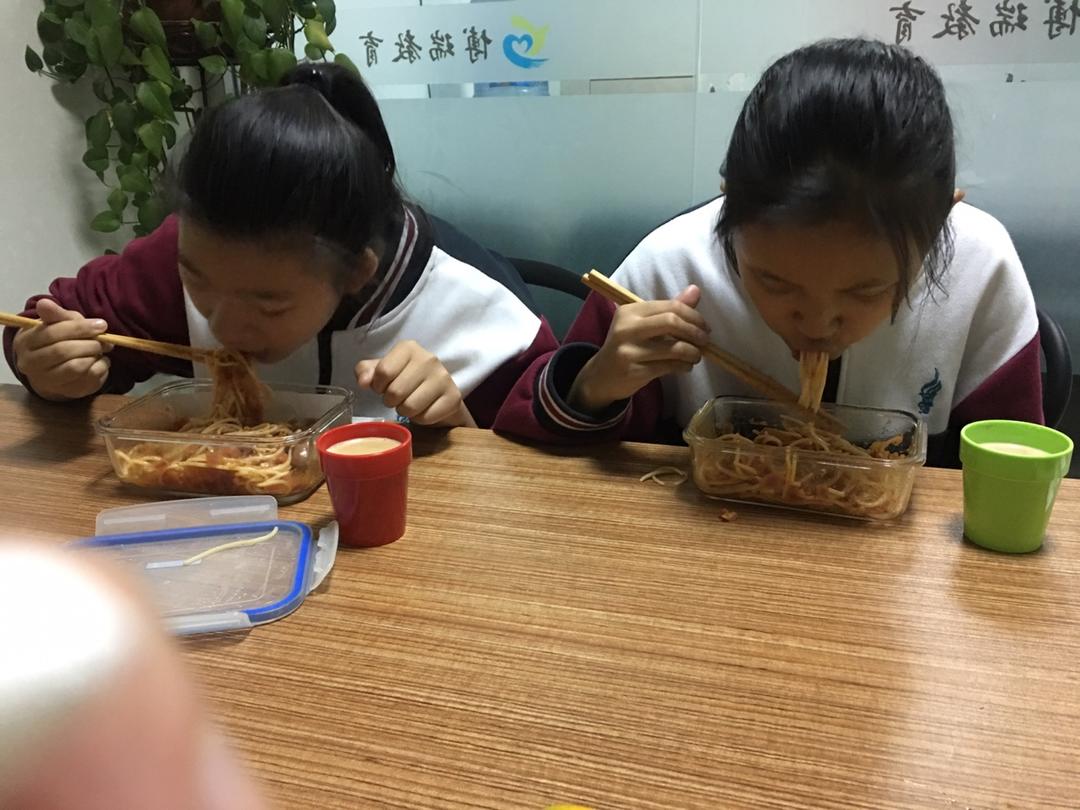 番茄肉酱意大利面