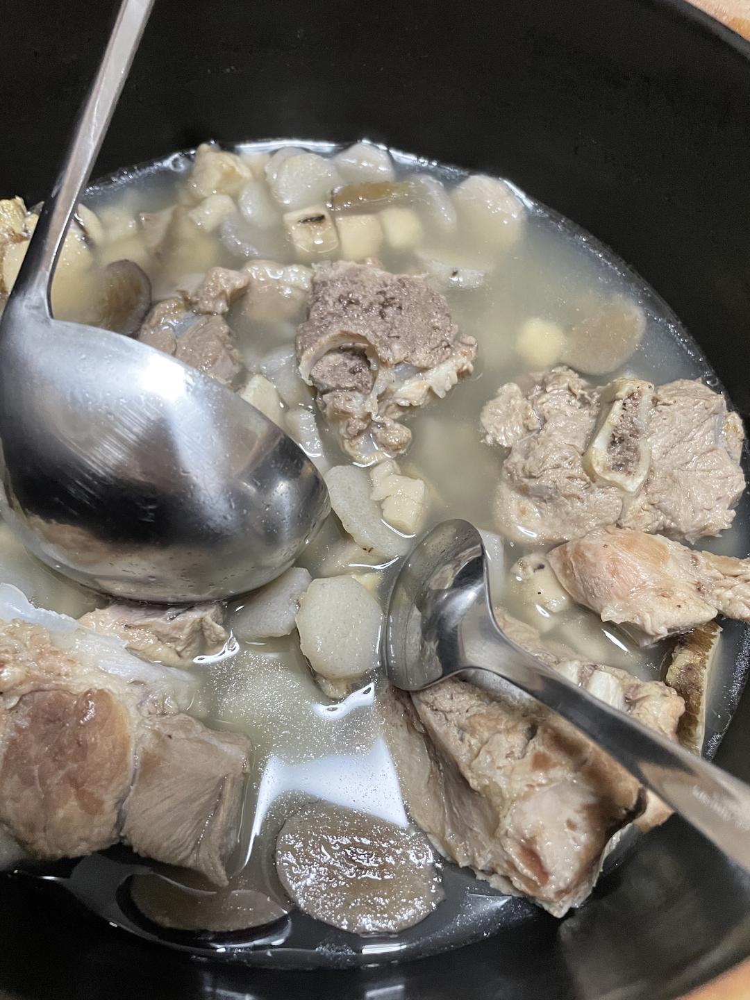 祛湿：白术茯苓山药汤的做法