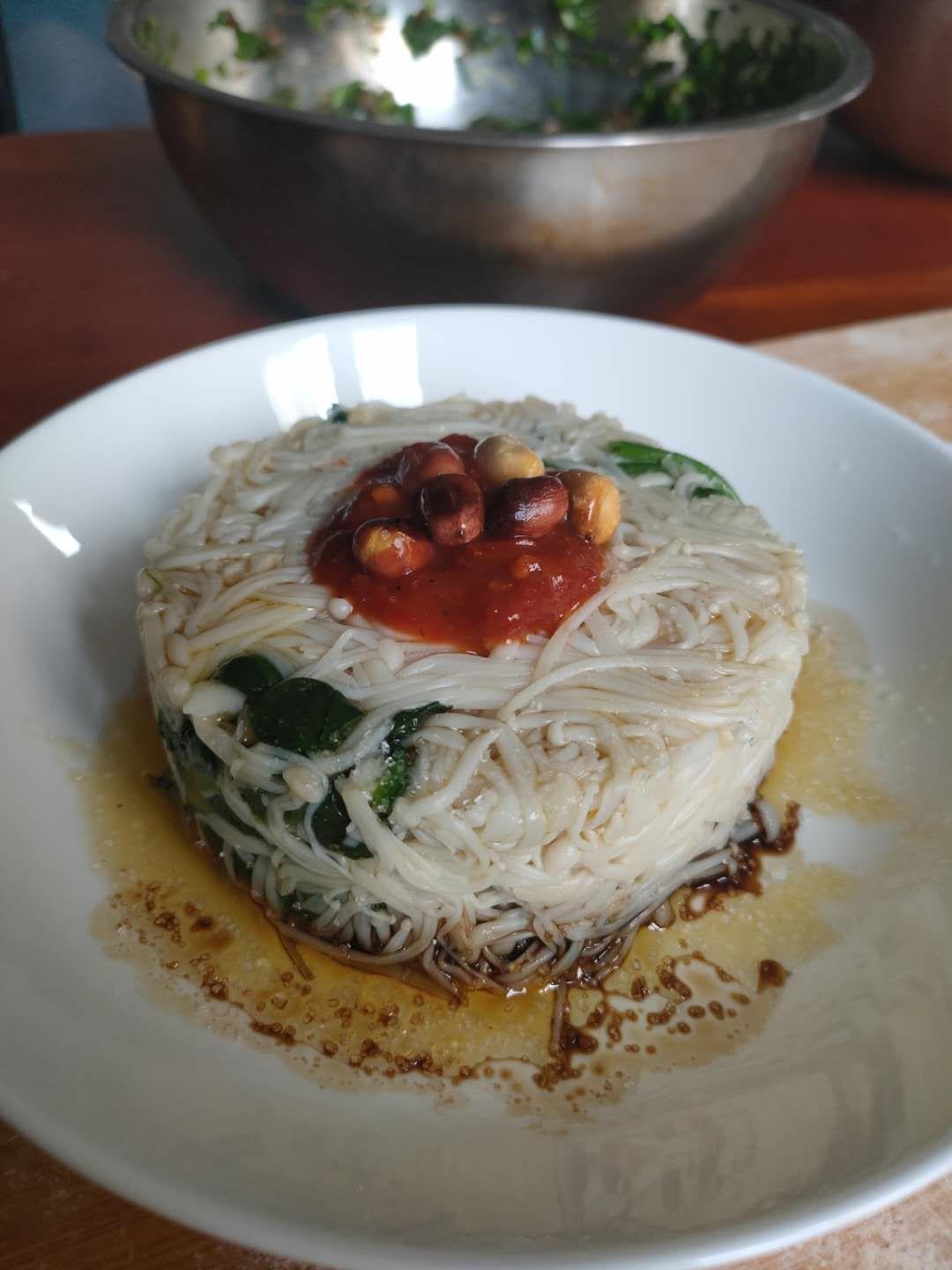 凉拌菠菜金针菇