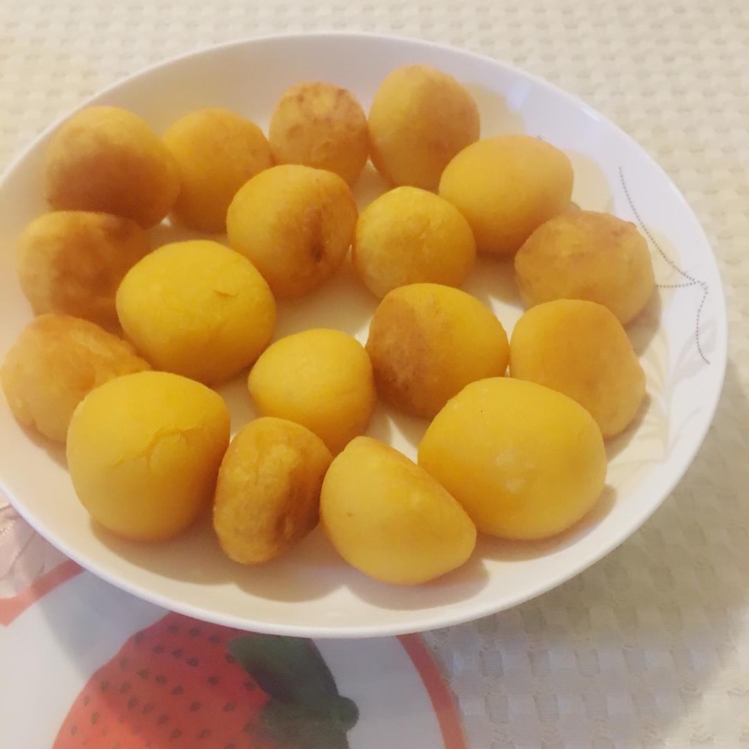 妈妈教炸的红薯丸子