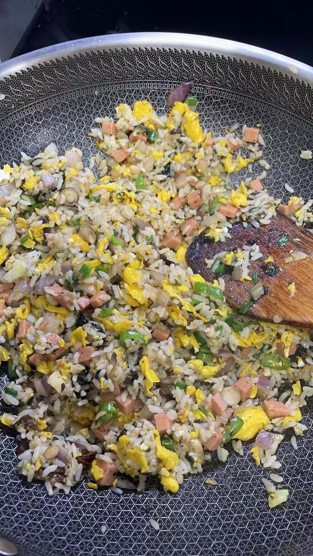 紫菜火腿鸡蛋炒饭