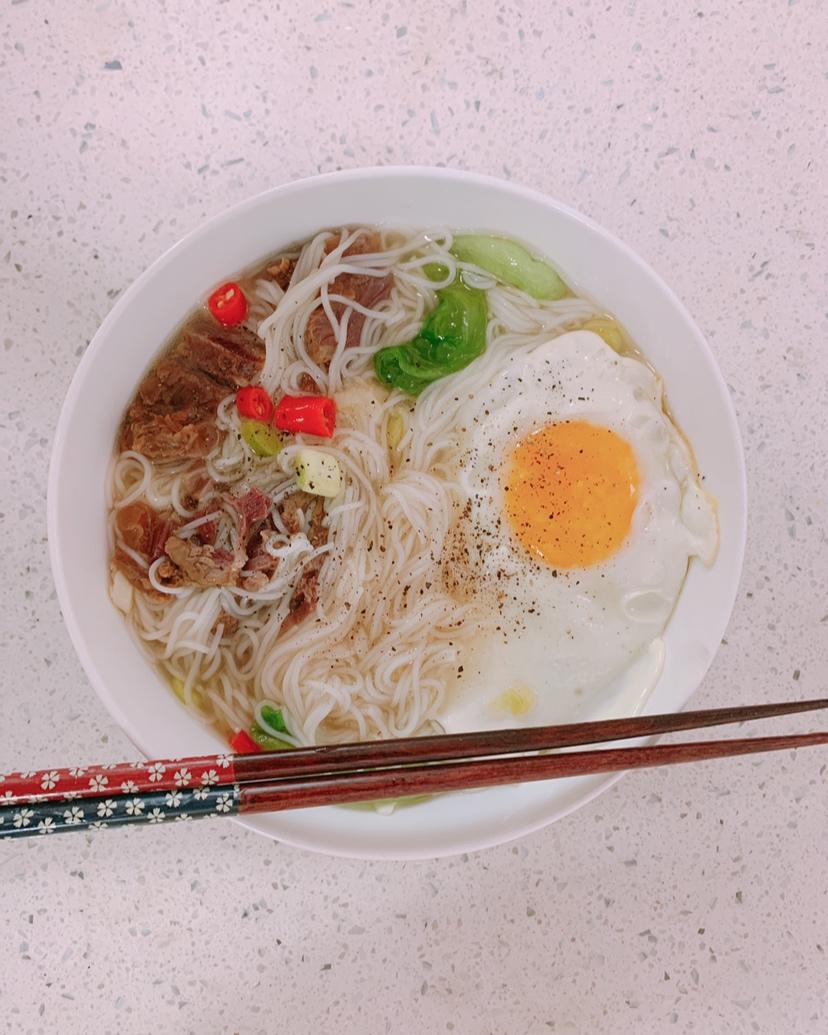 酸辣挂面
