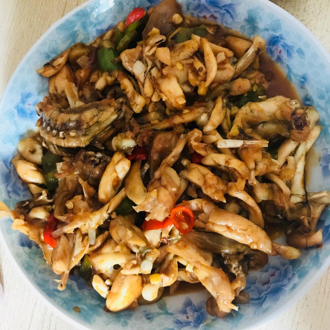 红烧牛蛙