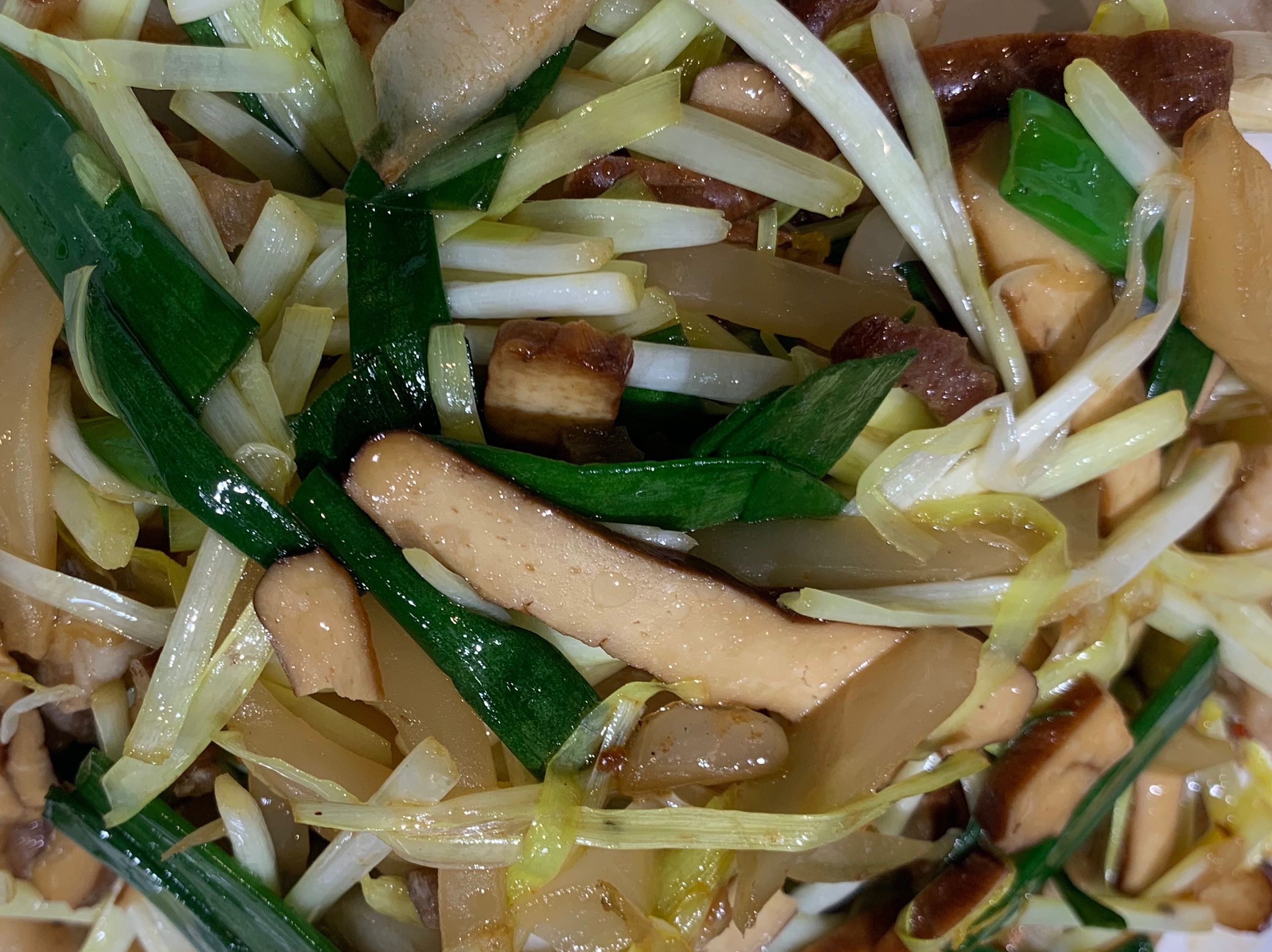 简单又好吃的下饭菜/韭黄榨菜香干肉丝的做法