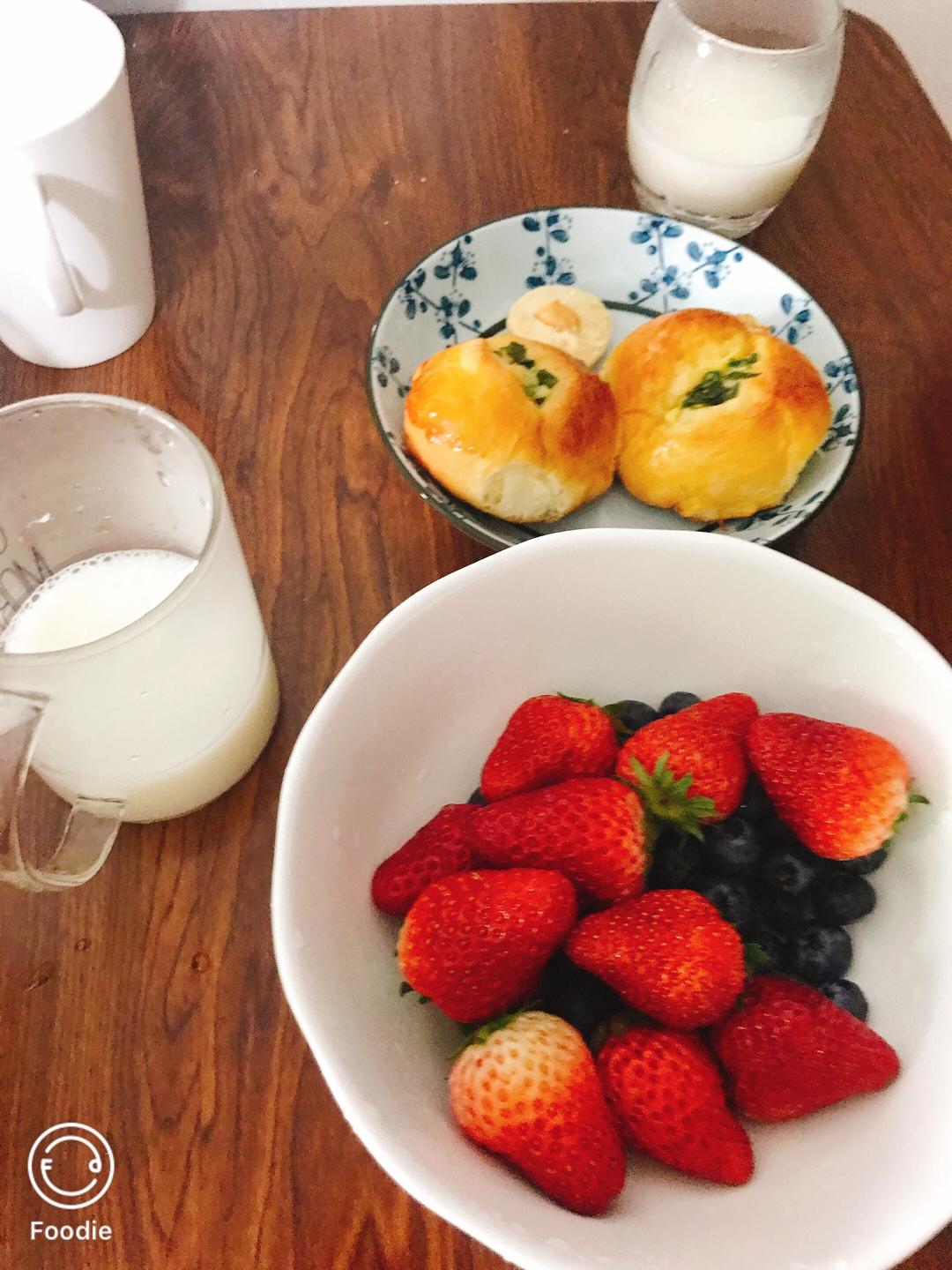 纯奶手撕吐司的做法 步骤1