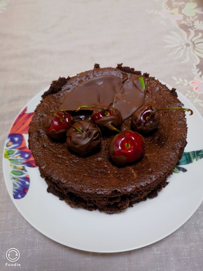 落叶古典巧克力蛋糕——好吃到让人尖叫（附巧克力叶子的做法）