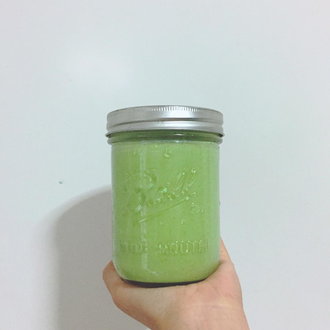 维密天使的食谱｜羽衣甘蓝香蕉椰汁smoothie