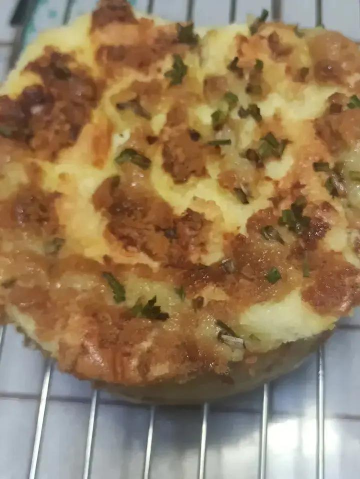 爆浆葱花火腿肉松蛋糕