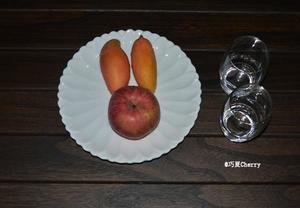 夏日水果杯 苹果花 芒果花的做法的做法 步骤1