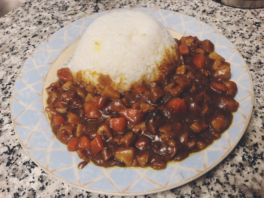 咖喱鸡肉饭
