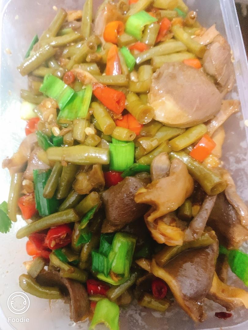 妈妈牌酸辣鸡胗