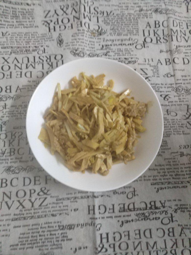 韭菜香干炒肉丝