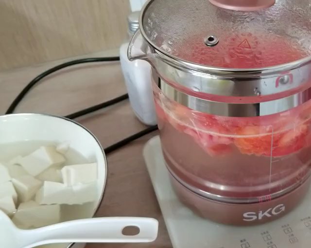 西红柿豆腐蔬菜汤的做法