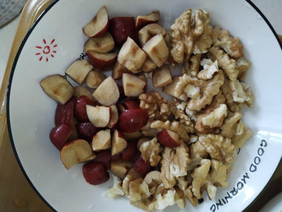 核桃红枣糯米豆浆