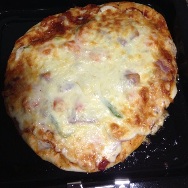 厚底鲜虾培根披萨