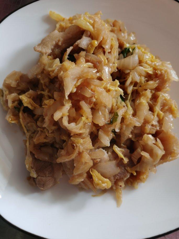 东北酸菜丝炒肉