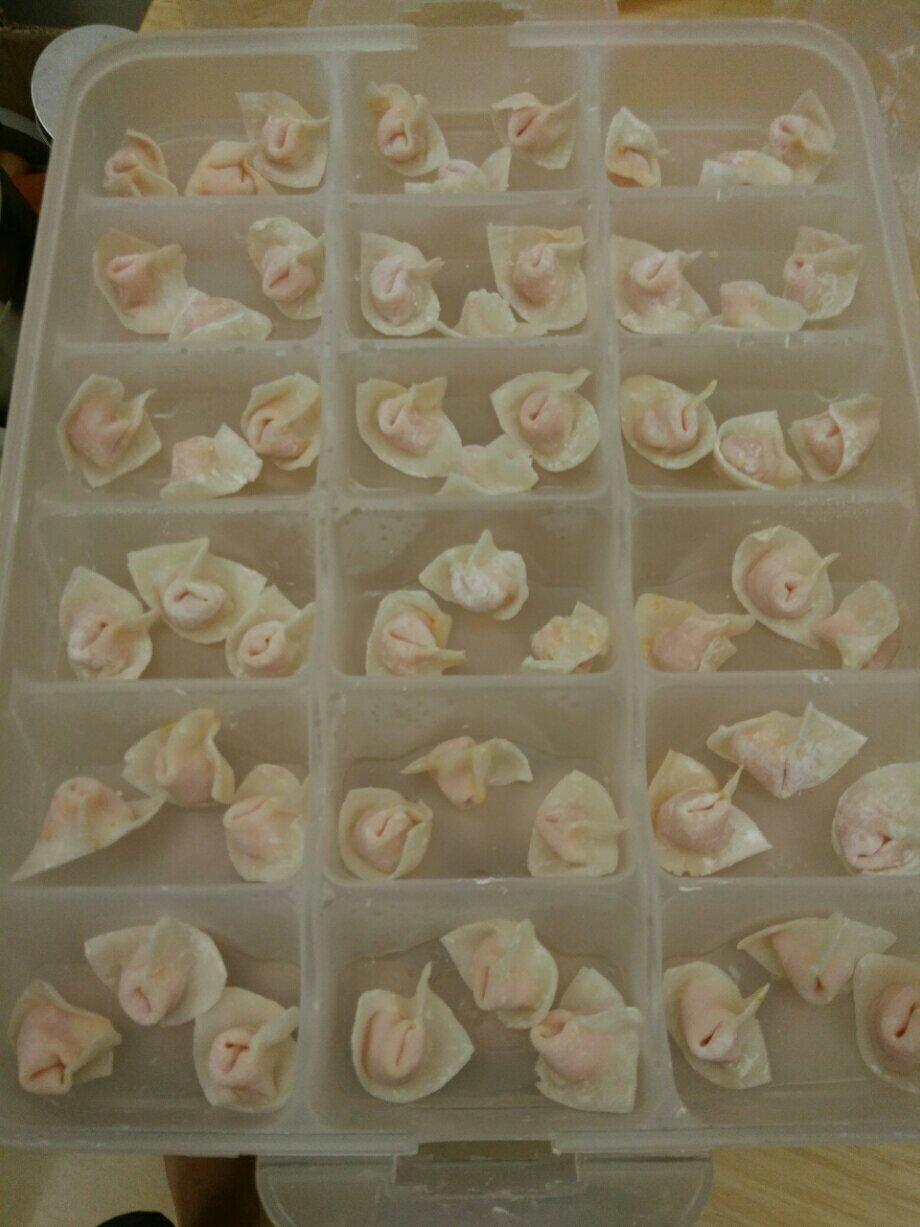鲜虾胡萝卜小馄饨～宝宝食谱