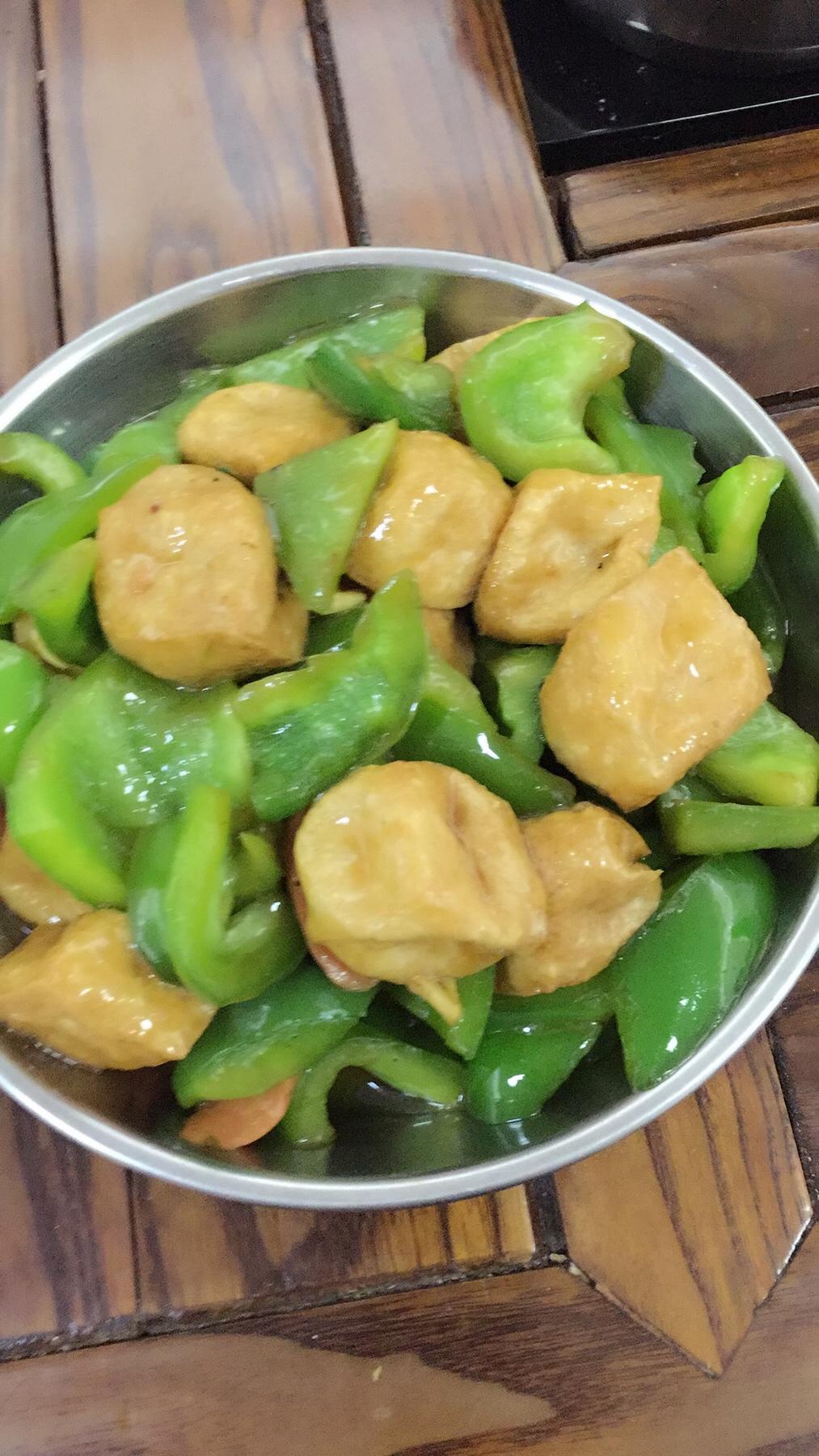 青椒炒豆泡的做法