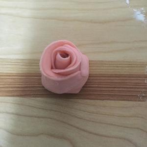 粉色少女梦幻玫瑰花面包的做法 步骤9