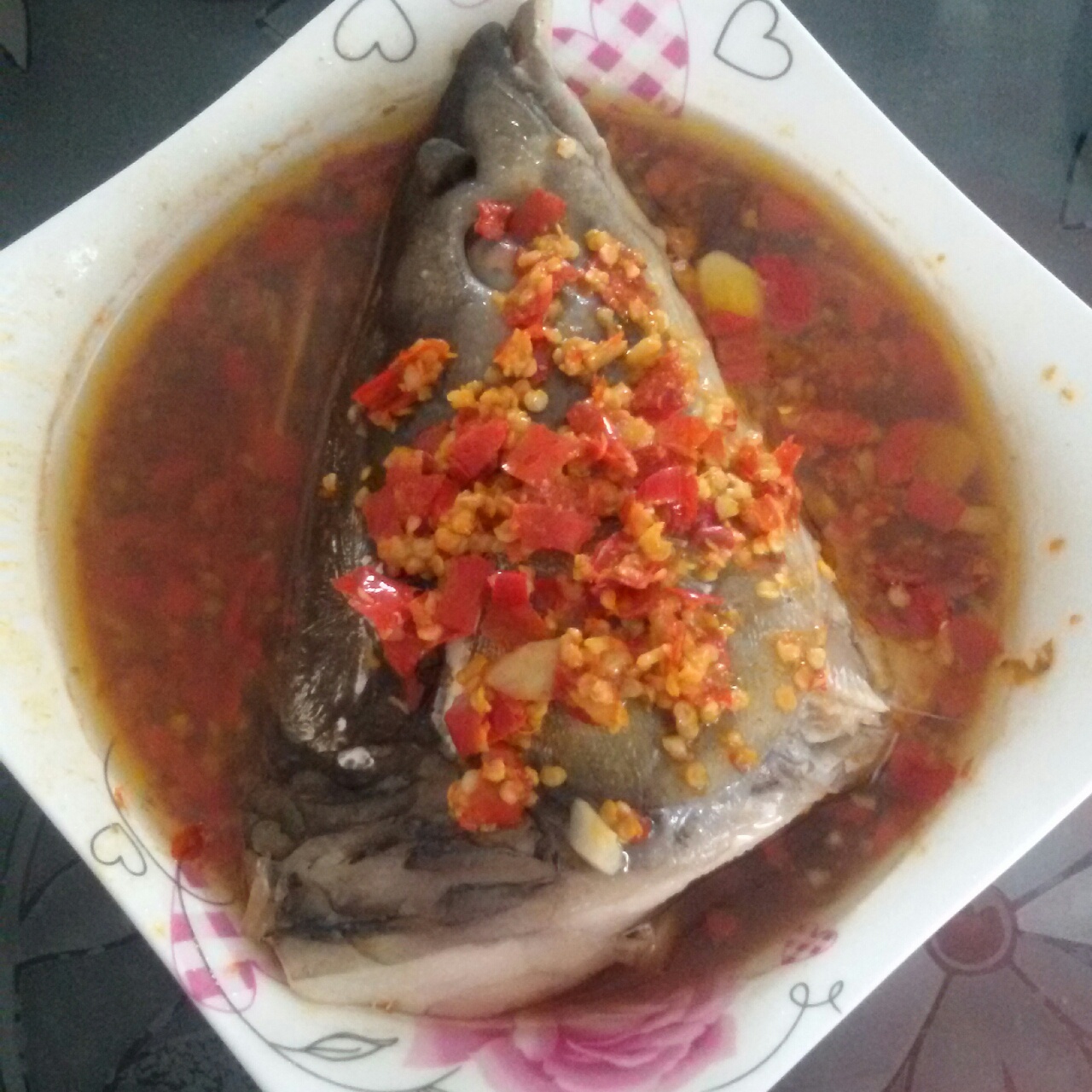 剁椒蒸鱼头