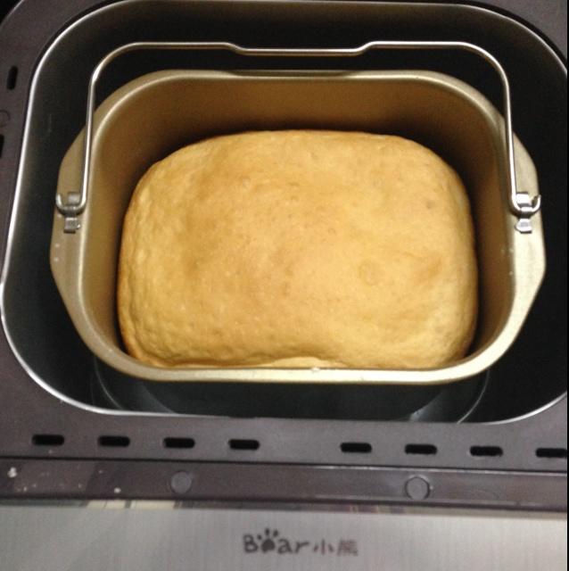 面包机版松软白面包的做法