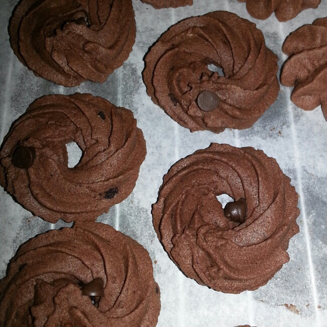 挤花毫无压力的巧克力曲奇