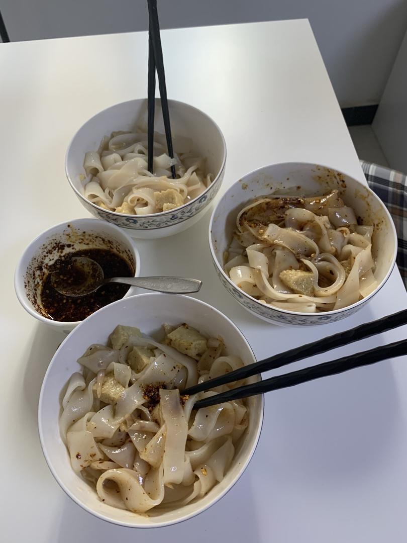 凉皮-家庭自制（告诉你自己做更劲道的秘诀）