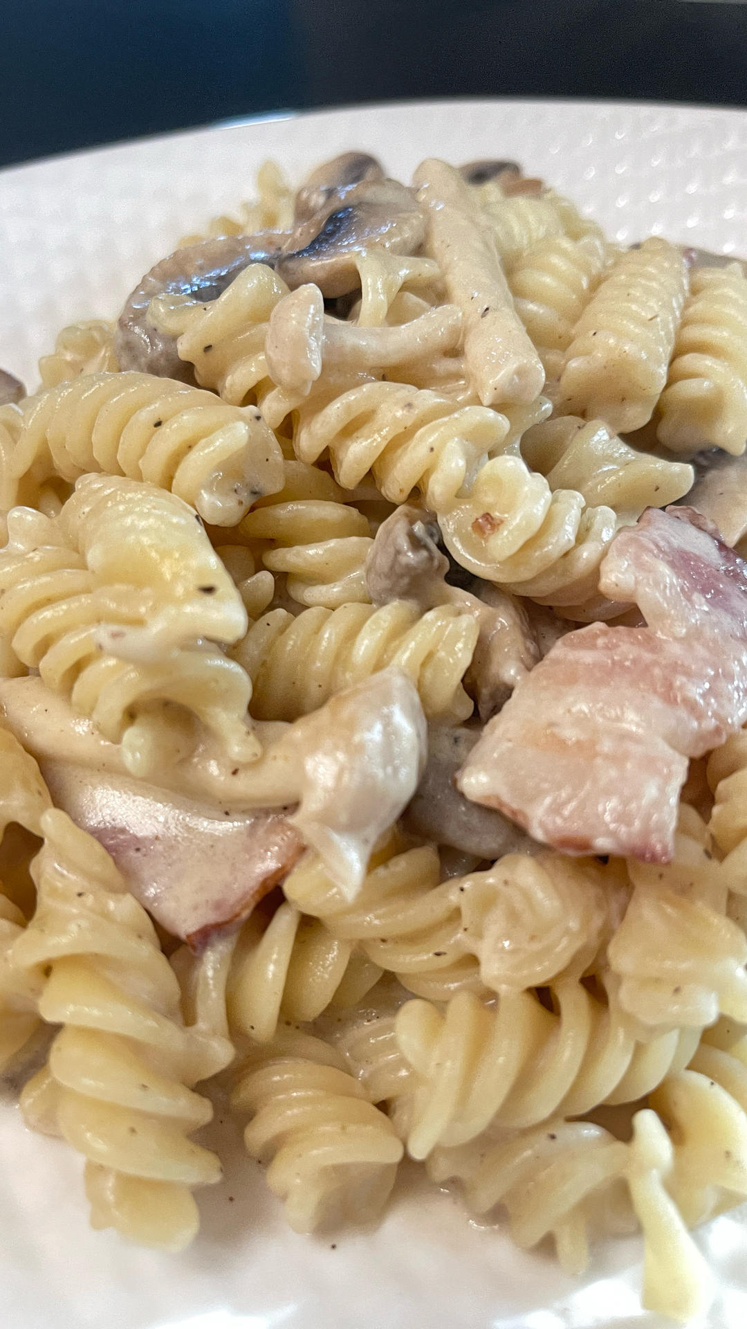奶油蘑菇培根意大利面