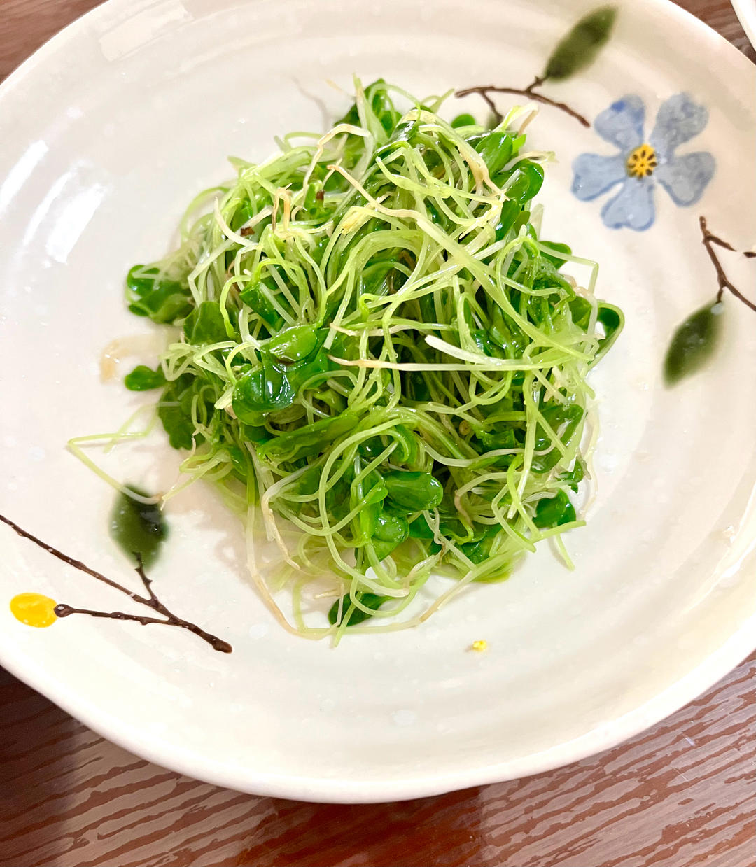 凉拌豌豆苗