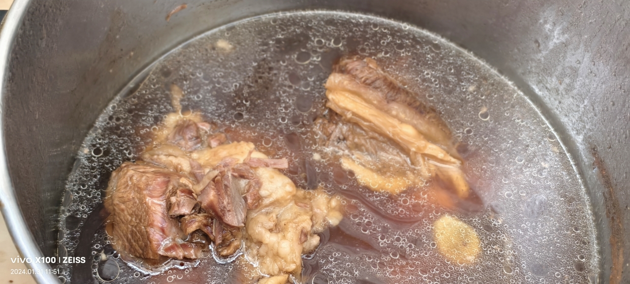 家庭版酱牛肉（高压锅）的做法 步骤7
