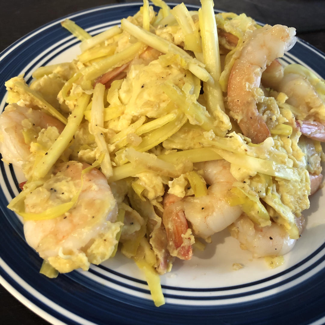 超级好吃嫩滑鲜美的韭黄滑蛋虾仁～你会✅了嘛😘