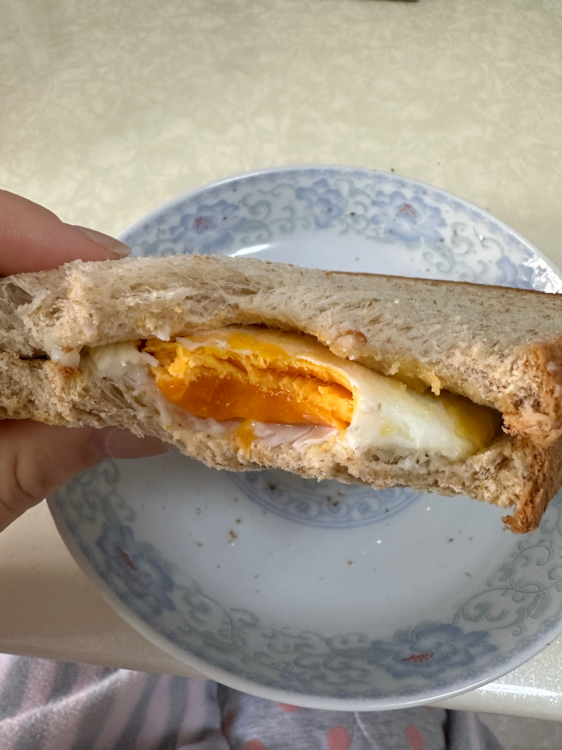 减肥早餐：烤鸡蛋吐司
