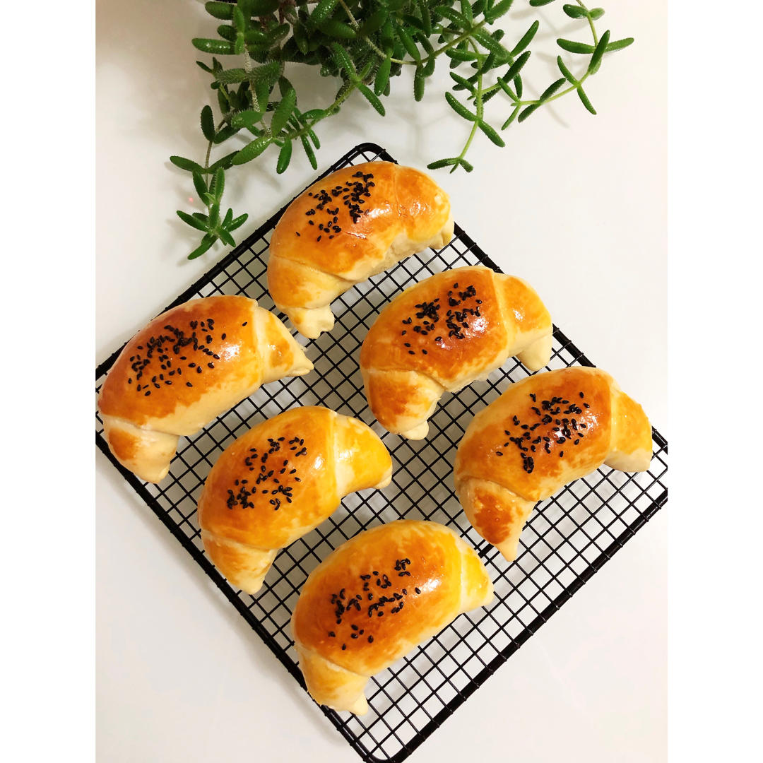 油酥牛角老面包(青岛老字号顺兴面包）