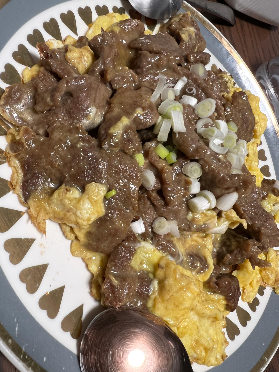 滑蛋牛肉，牛肉滑嫩，鸡蛋松软