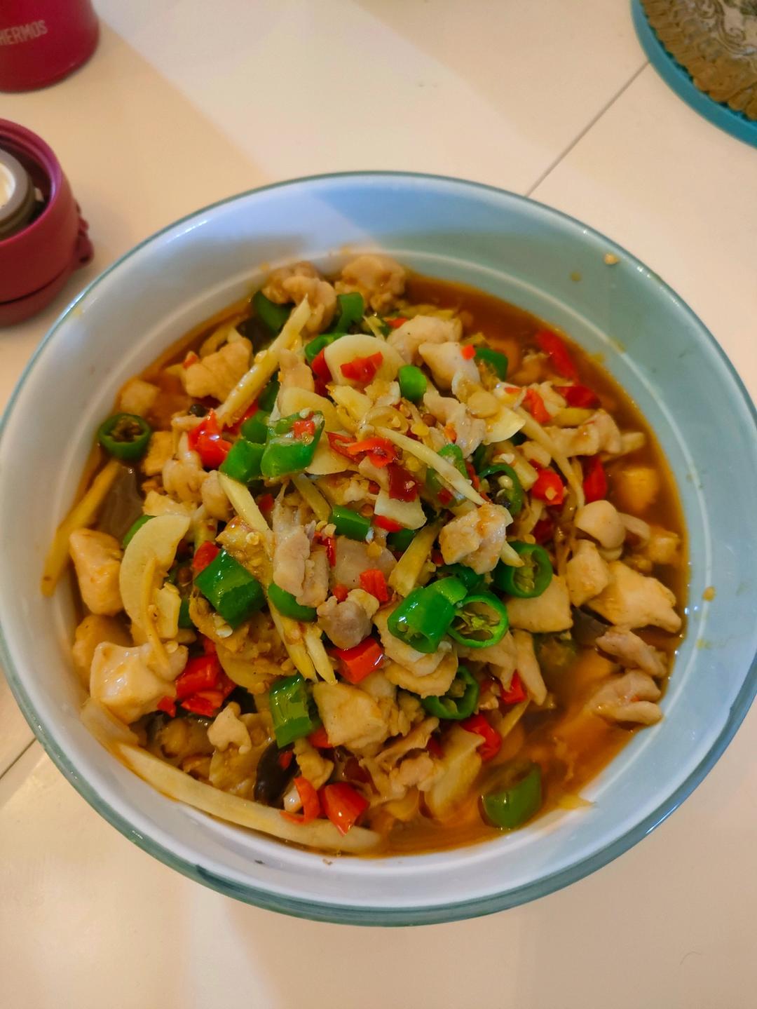 厨师长教你：自贡名菜“鲜锅兔”的家常做法，味道很赞先收藏起来