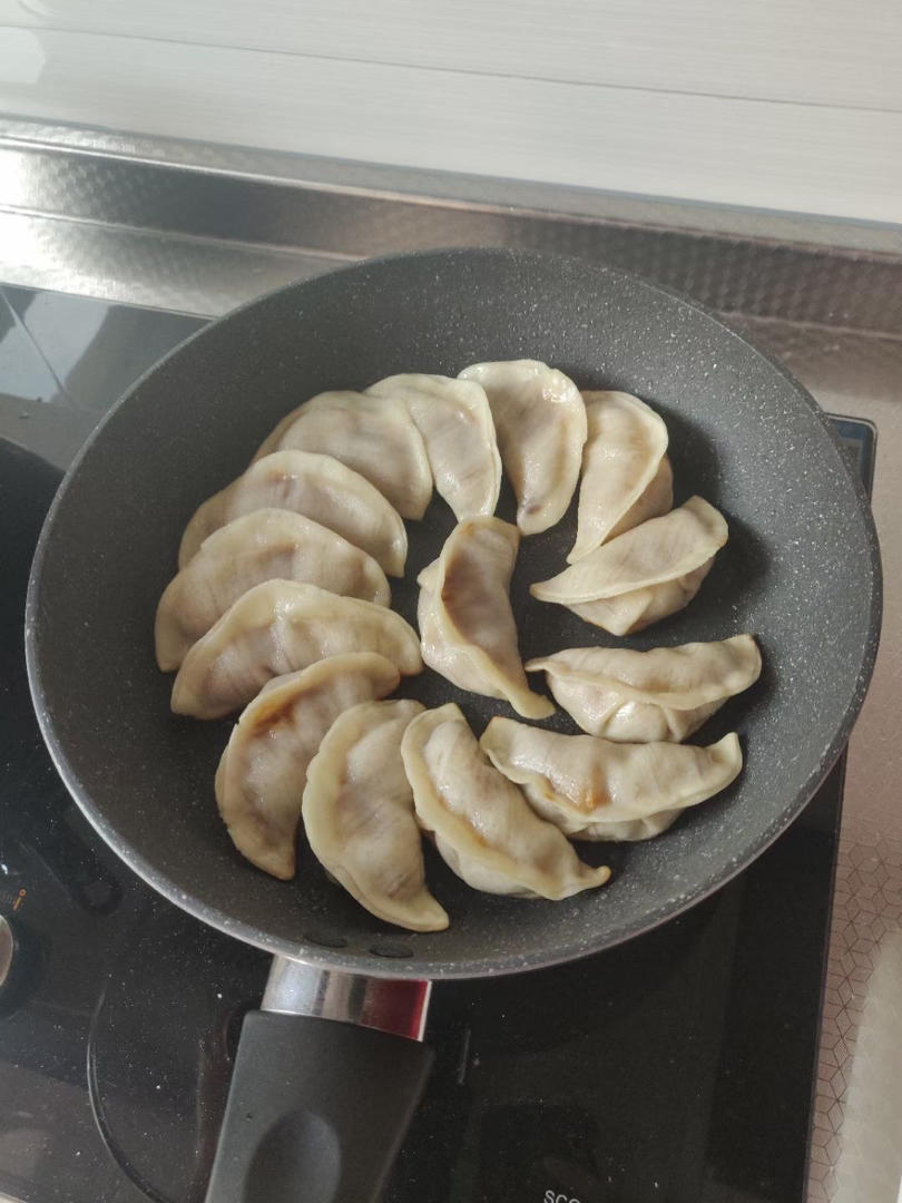 快手锅贴饺