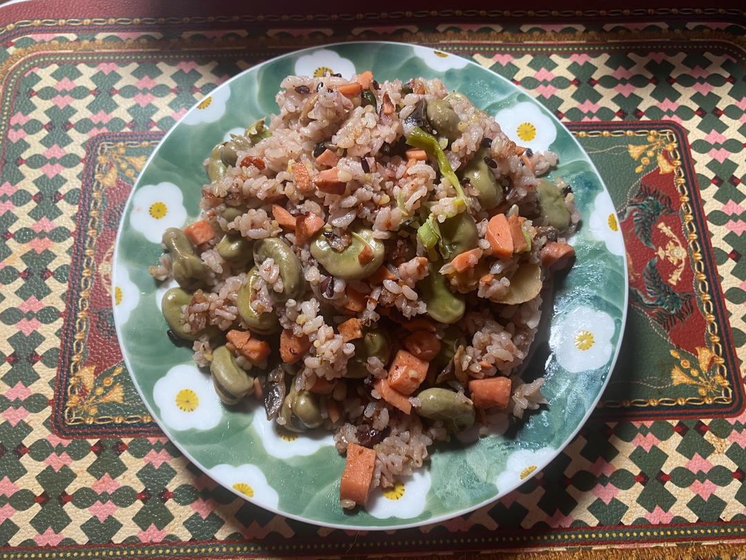 蚕豆焖饭