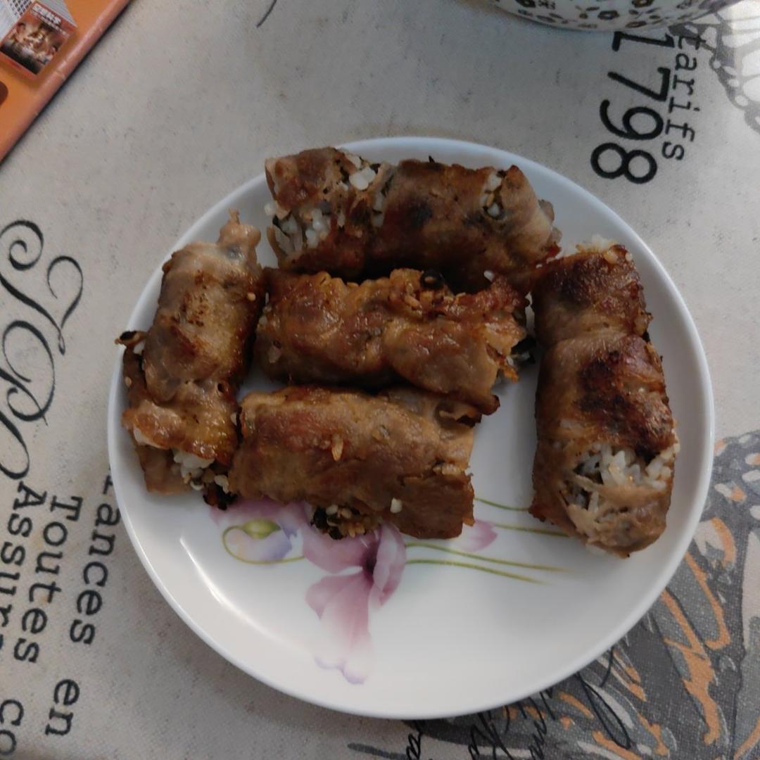 剩米饭的神仙吃法！一捏一裹就搞定，煎完也太香了~