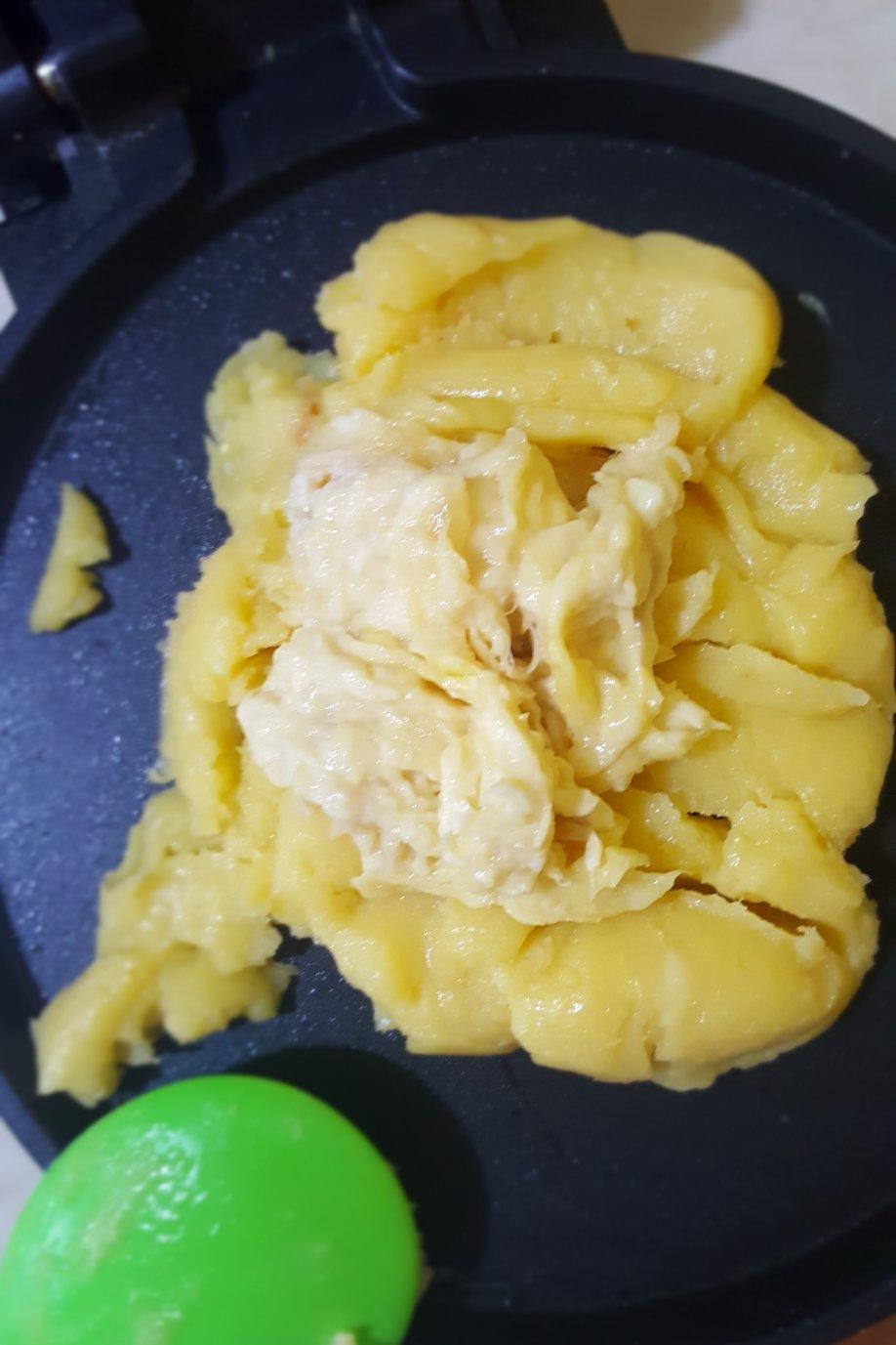 榴莲芝士冰皮月饼