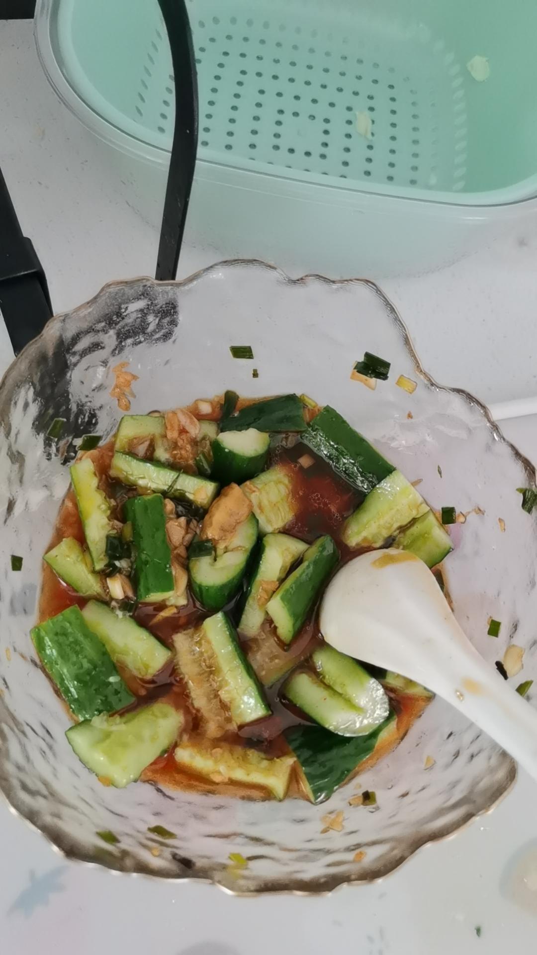 🌈酸酸辣辣巨开胃～超过瘾的凉拌黄瓜