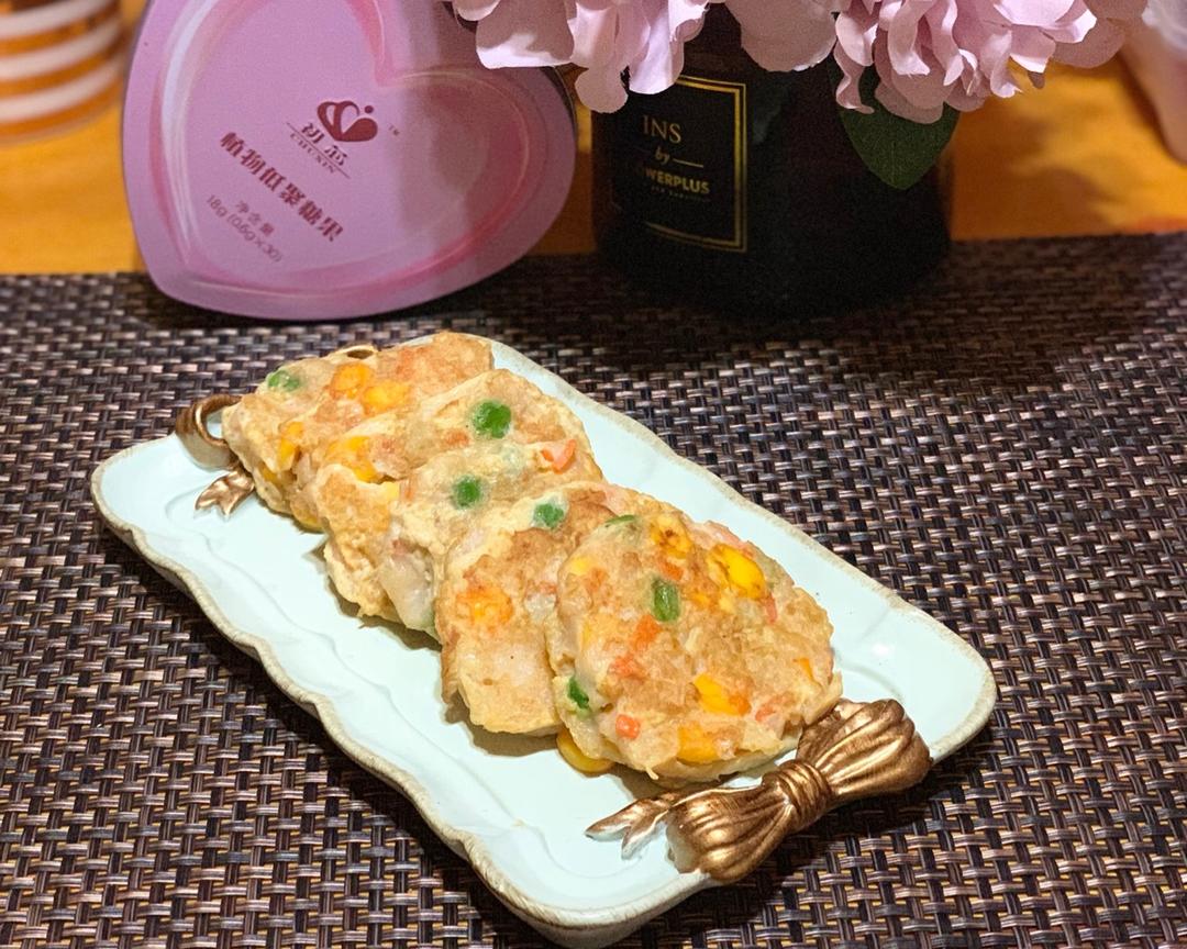 红黄绿鱼虾饼