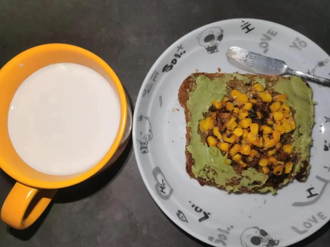 每早被幸福叫醒的感觉｜抹茶腰果酱