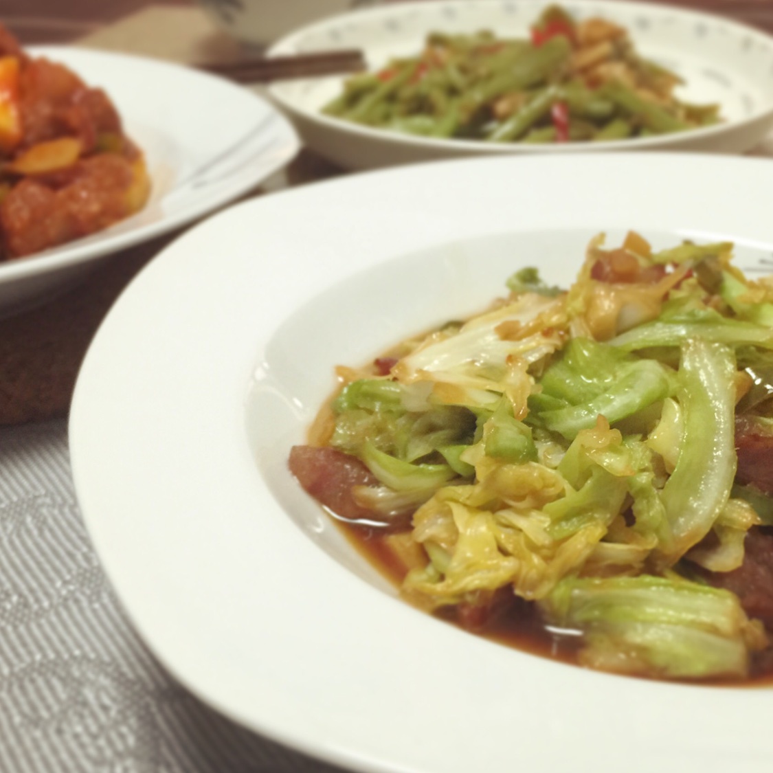 阿婆手撕包菜