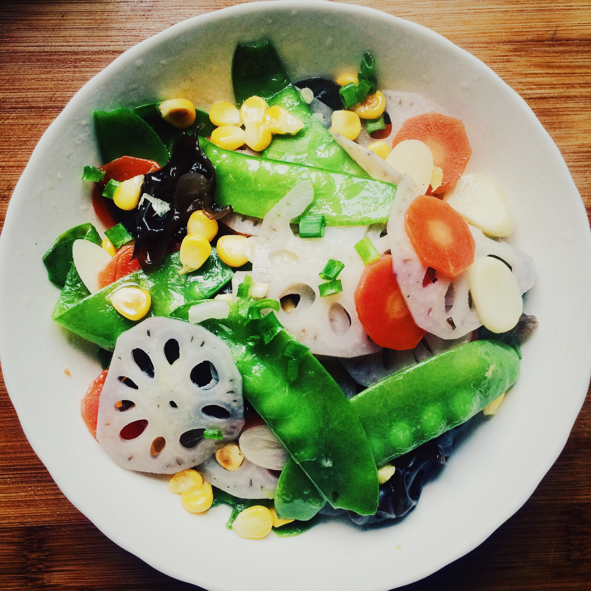 素菜也可以这么美—荷塘小炒