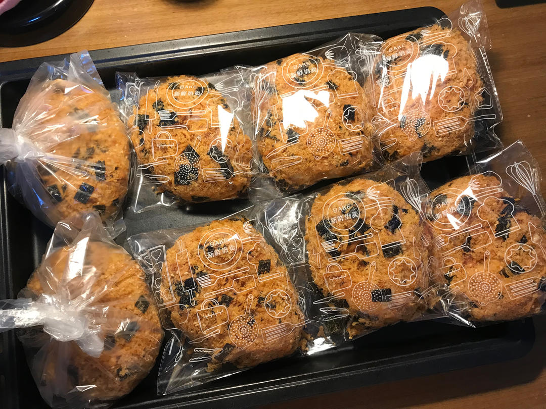 慕意番茄酱香肠面包