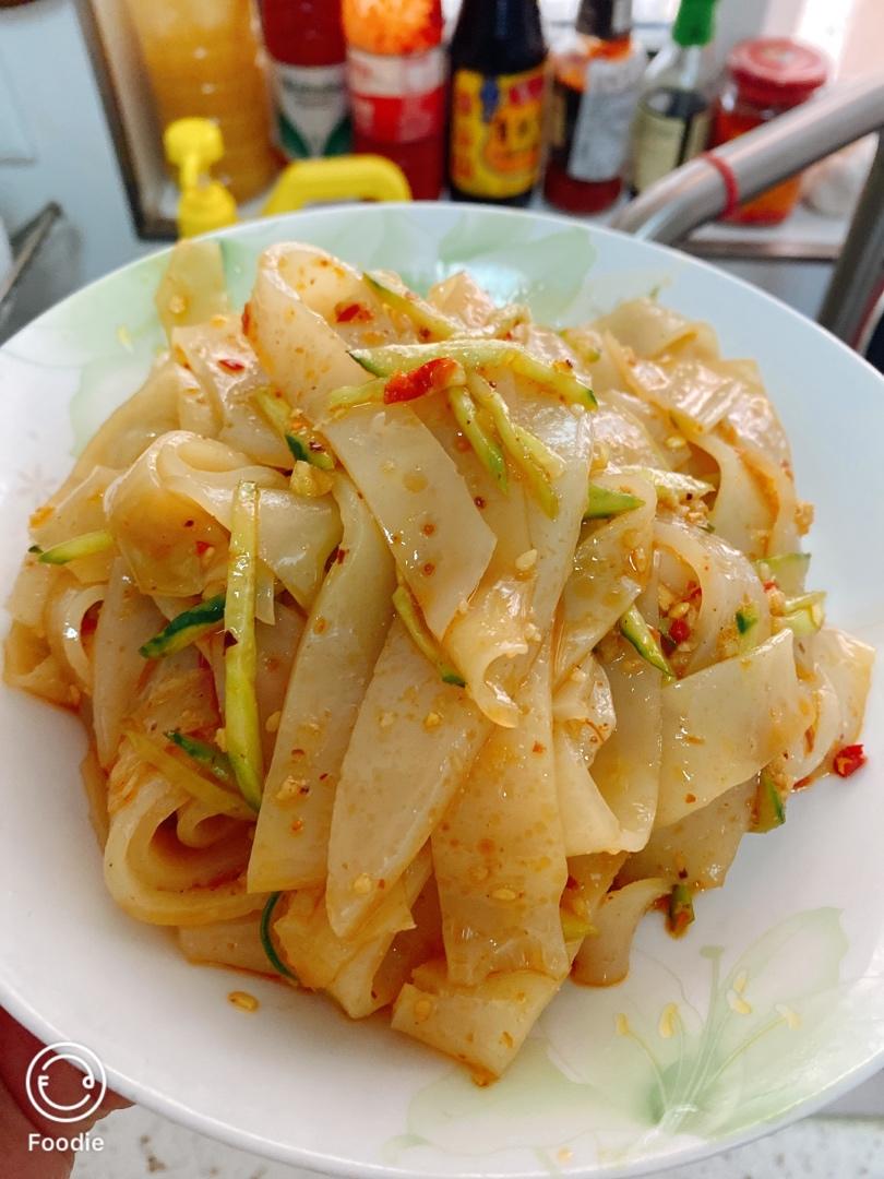 凉皮-家庭自制（告诉你自己做更劲道的秘诀）