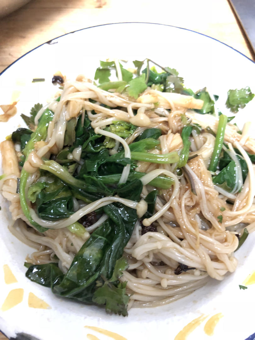 凉拌菠菜金针菇